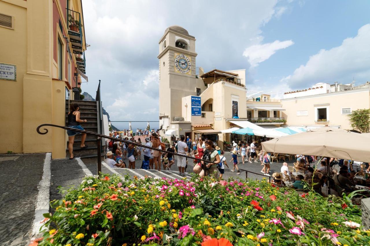 Qasar Luxury Suite - In Capri'S Piazzetta Exterior foto